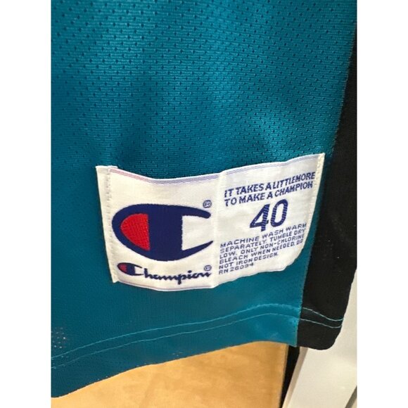 Champion Detroit Pistons Teal Mahorn #44 NBA Jersey Size 40 Mens Athletic Appare - Picture 4 of 6